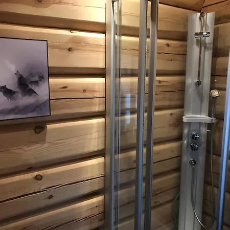 Great Log Cabin With Ski Inout And Fast Wifi *